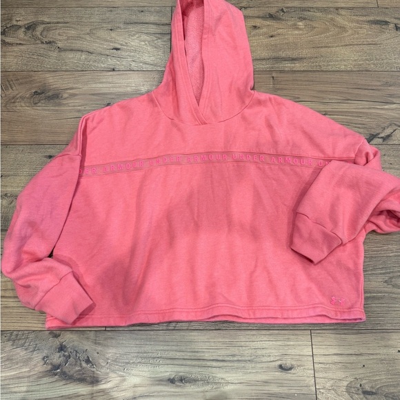Under Armour Pink Oversized Cropped Sweatshirt - Picture 1 of 4